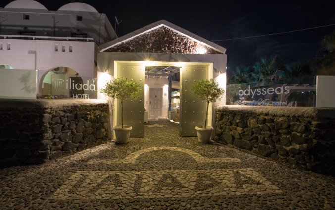 De ingang van Hotel Iliada Santorini