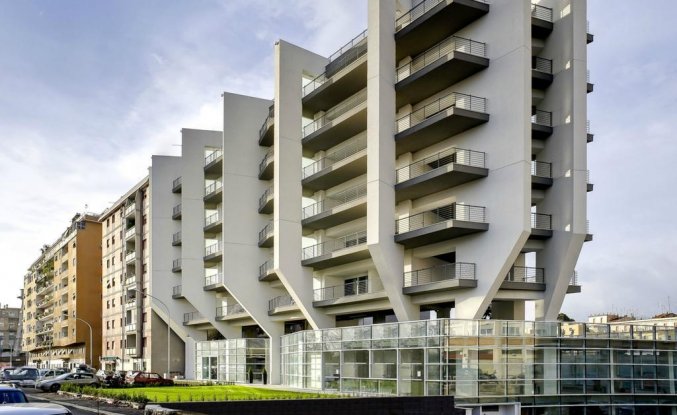 Buitenaanzicht van Aparthotel lungoteversuite in Rome