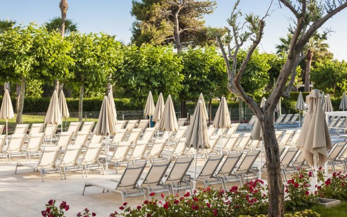 Zonneterras van Hotel Globales Mediterrani op Menorca