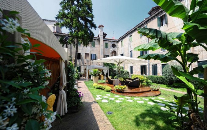 Binnenplaats Hotel Abbazia