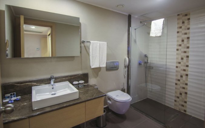 Badkamer van een tweepersoonskamer van Hotel Bieno Club Sunset in Side