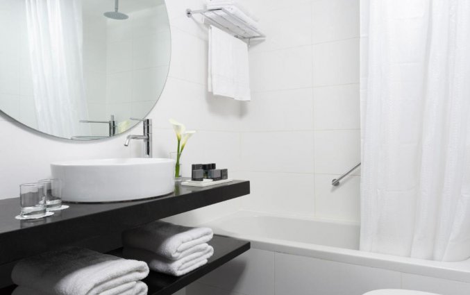 Badkamer van Hotel The Savoy Sea Side Tel Aviv