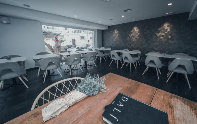 Zithoek van Hotel The Savoy Sea Side Tel Aviv