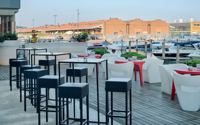 Terras van NH Venezia Laguna Palace Venetie