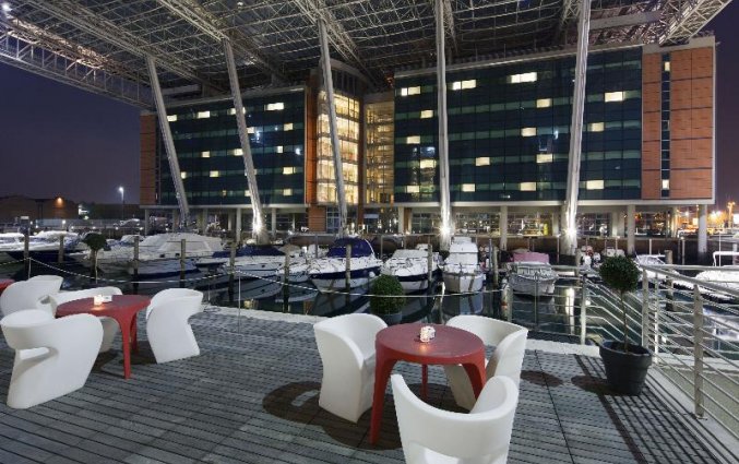 Terras van NH Venezia Laguna Palace Venetie