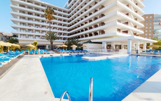 Zwembad van Gran Cervantes by Blue Sea Costa del Sol 