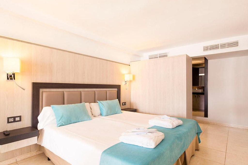 Tweepersoonskamer van Hotel FERGUS Style Bahamas