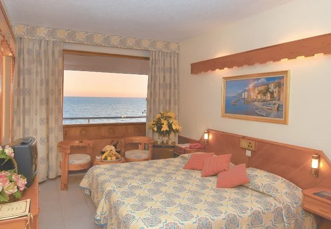 Rubi Hotel