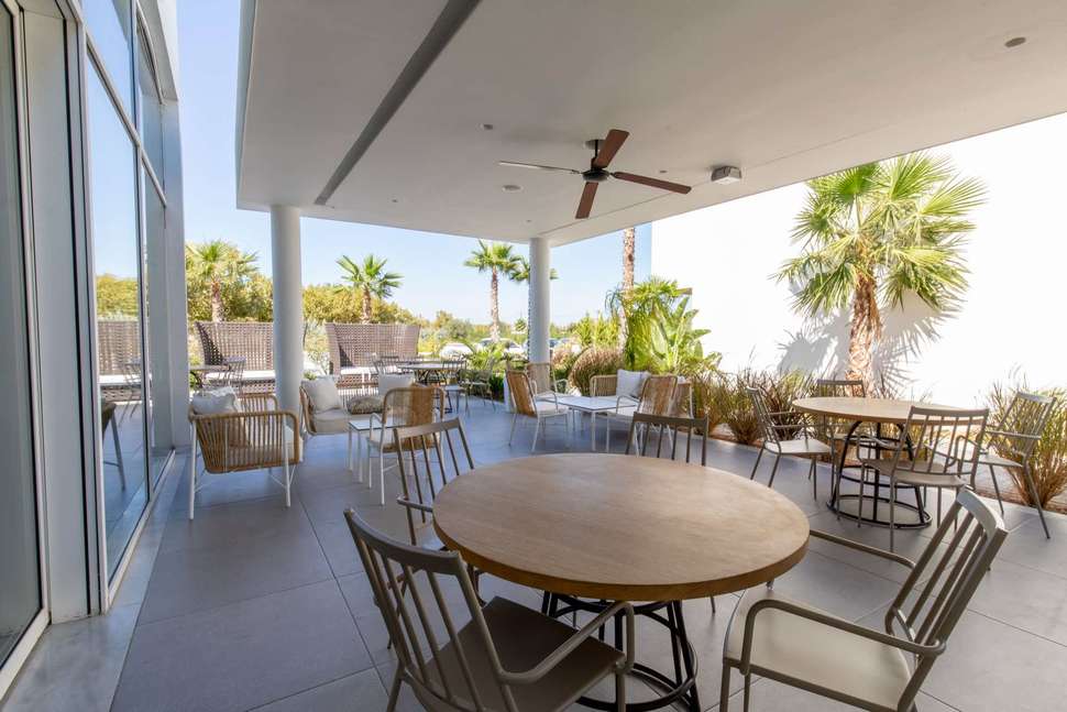 White Dreams Resort
