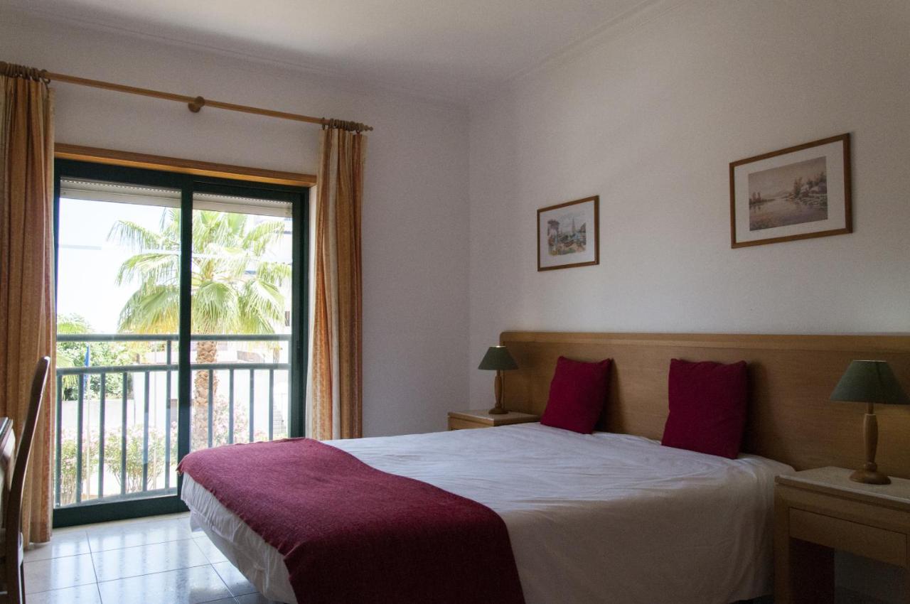 Plaza Real Aparthotel