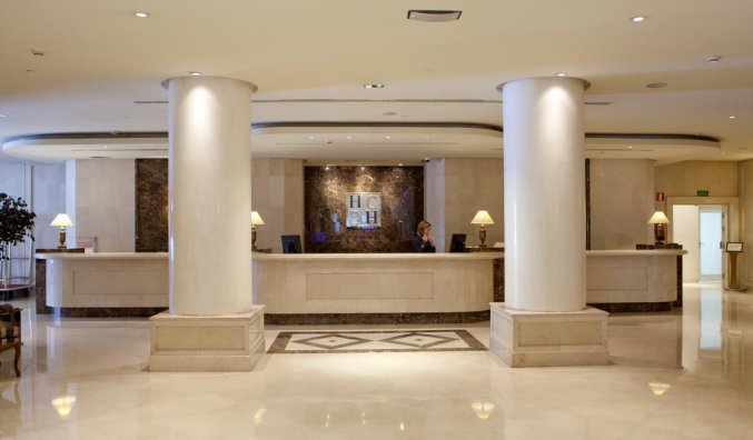Hotel Sevilla Center