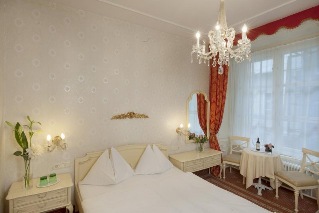 Tweepersoonskamer van Hotel Pertschy Paleis in Wenen
